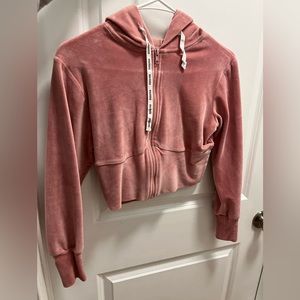 Cute pink velvet crop sweater